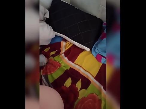 ❤️ Myn keamergenoat bliuwt allinnich thús want har man giet op fakânsje en ik nim de kâns oan om har te neuken en har kont fol mei molke ❤ Just porno by wy ️❤